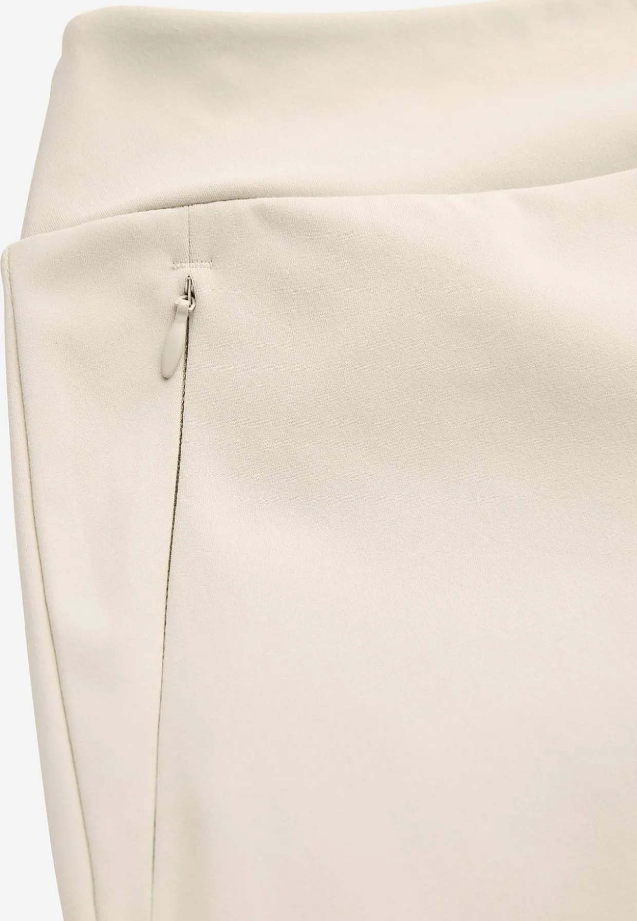 Alsidige jerseybukser med en bootcut Daria