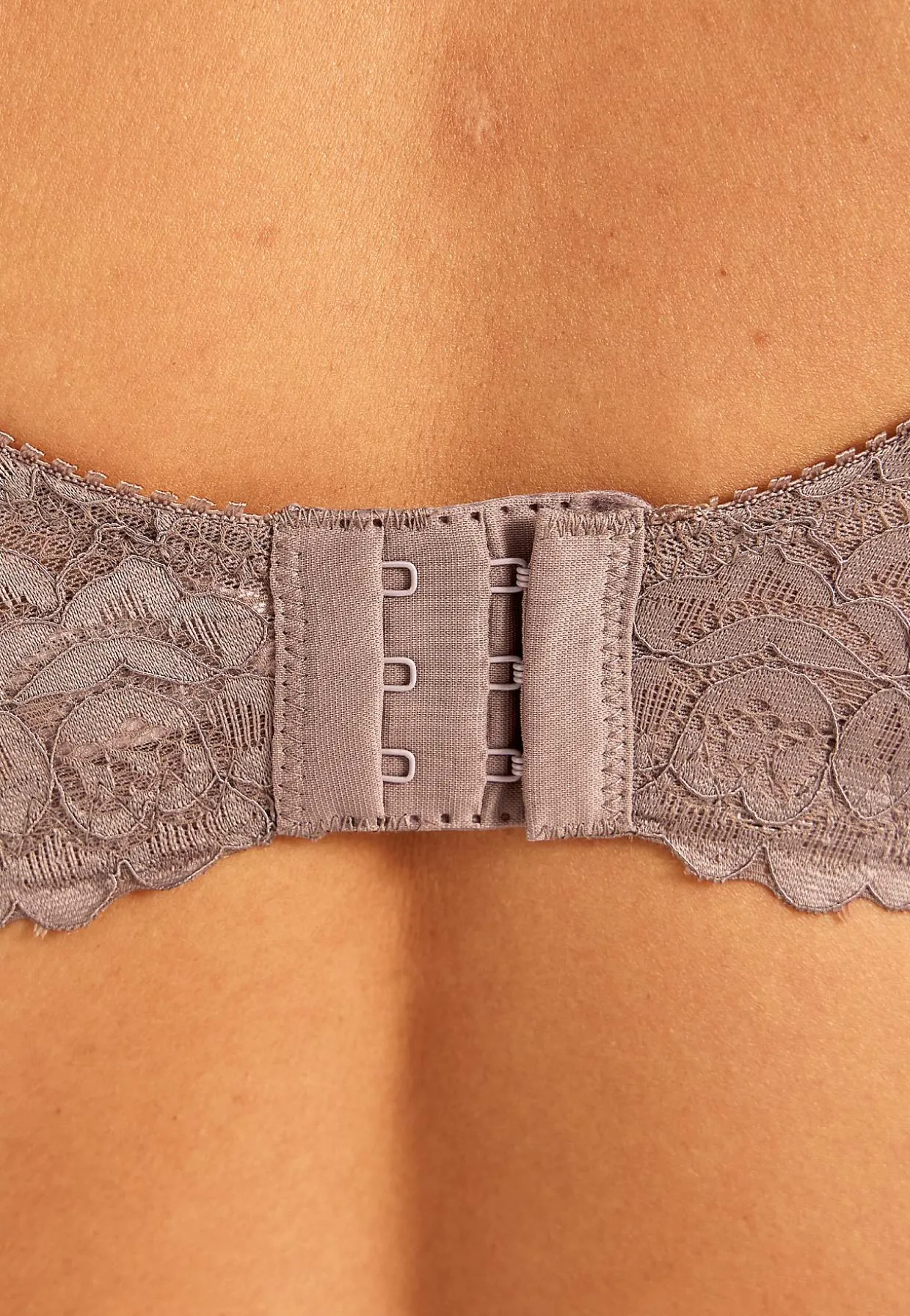 Blonde-BH med bøjler Sara