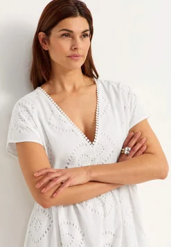 Broderie anglaise (hulbroderet) tunikakjole