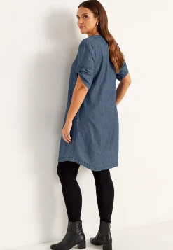 Cowboykjole i blødvasket denim