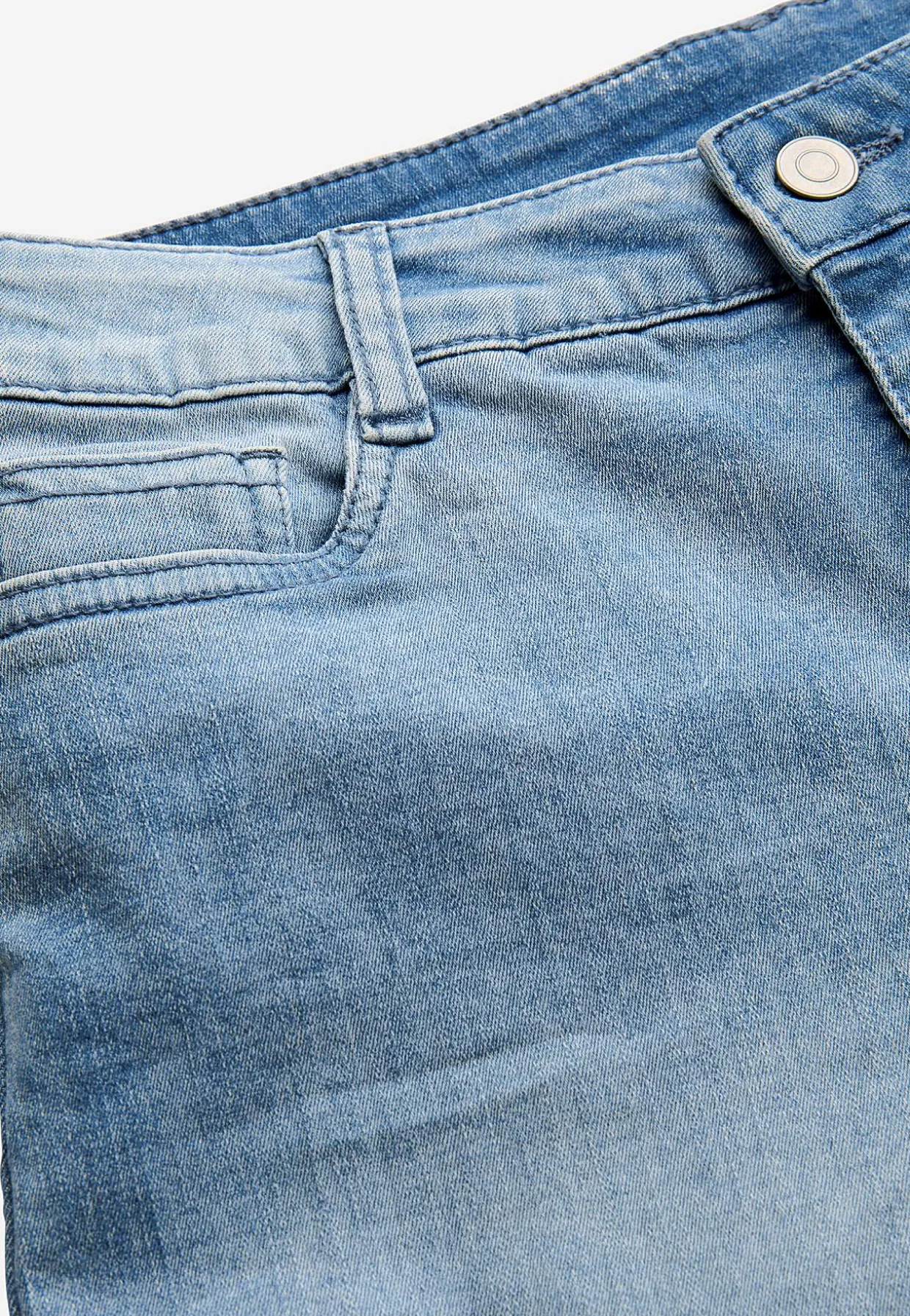 Denimshorts med komfortabelt stræk