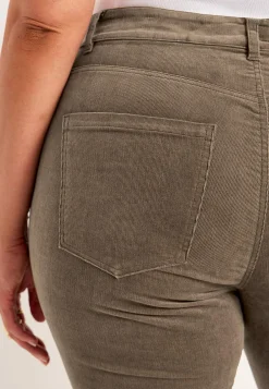 Elastiske fløjlsbukser med lige ben