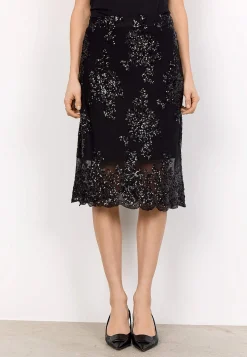 Festkjole med blonde og perlebroderi | Cellbes