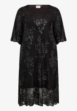 Festkjole med blonde og perlebroderi