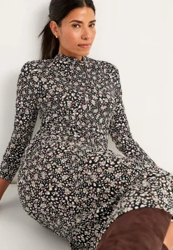 Figursyet jerseykjole