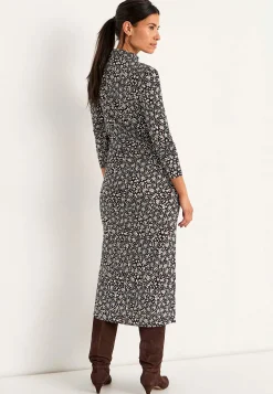 Figursyet jerseykjole