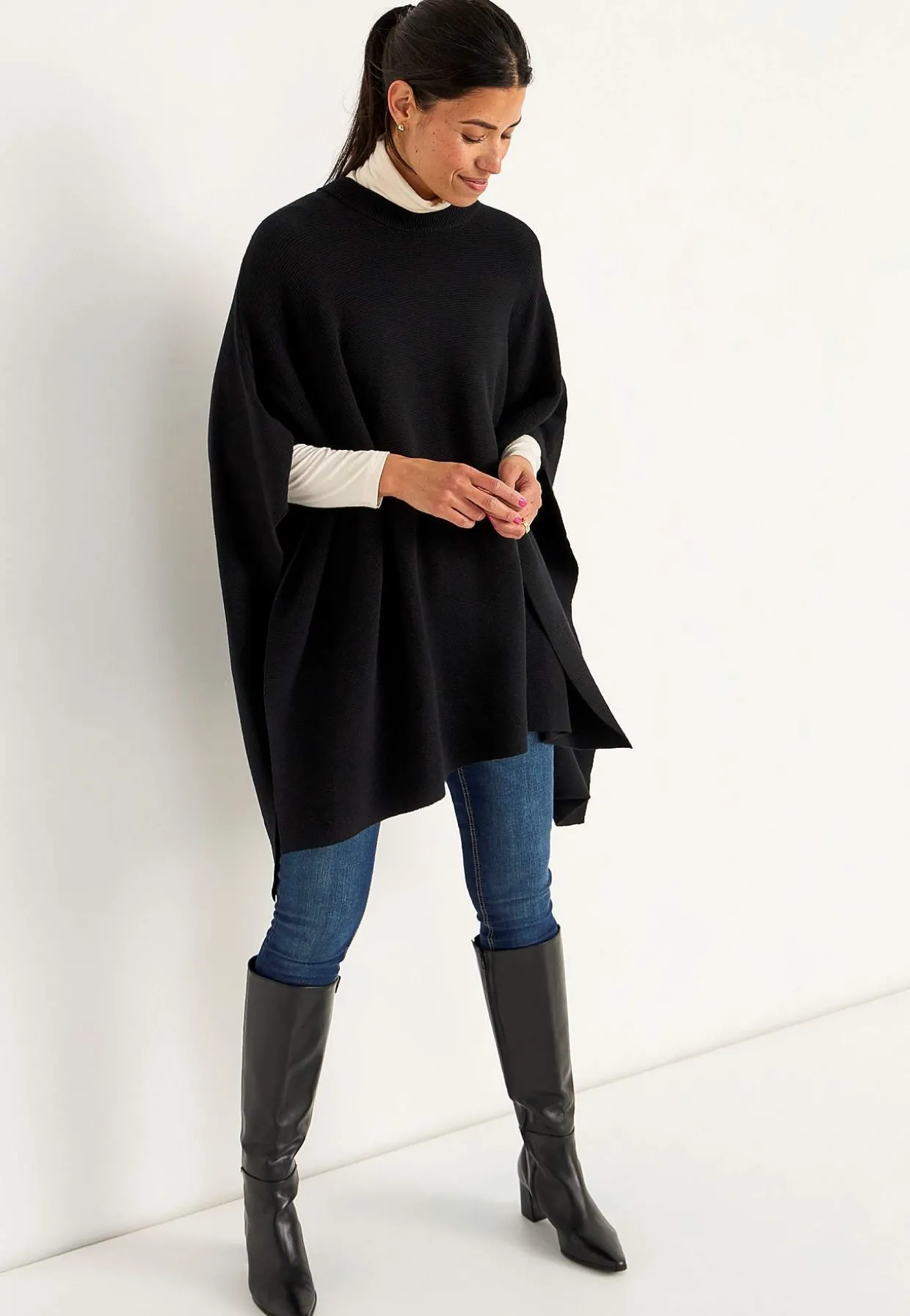 Fintstrikket poncho