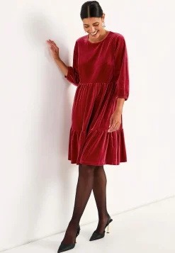 Fløjlskjole med volanter