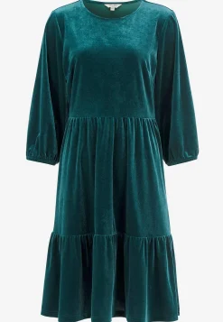 Fløjlskjole med volanter | Cellbes