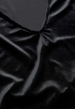 Fløjlstunika med rynket ærmedetalje