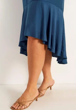 Flæsekjole med sommerfugleærmer