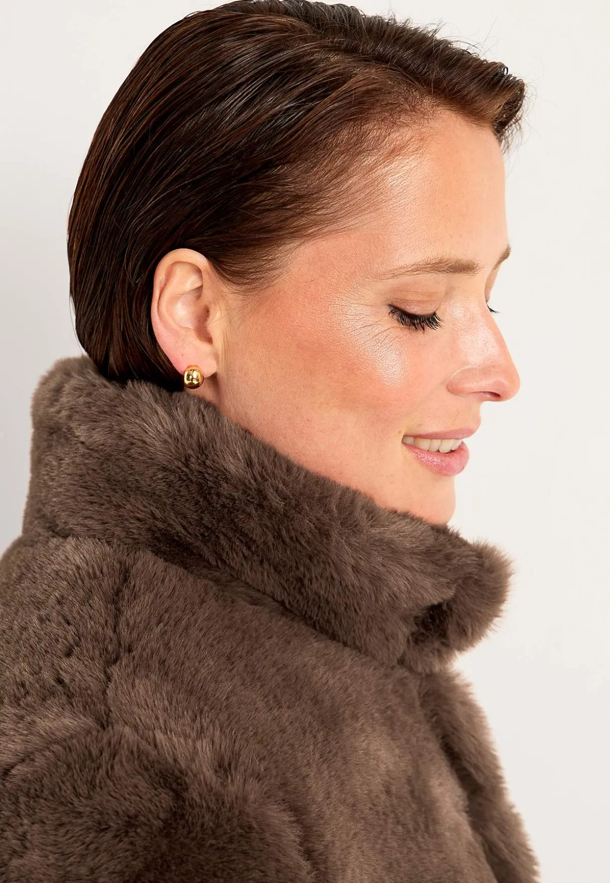 Frakke med blød pelsimitation