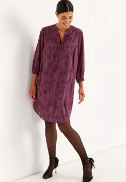 Jacquardvævet, næsten gennemsigtig kjole | Cellbes