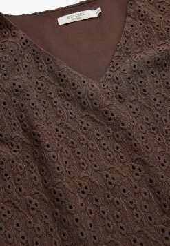 Jerseykjole med broderet hulmønster | Cellbes