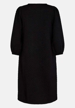 Jerseykjole med 3D-struktur