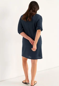 Jerseykjole med hulbroderi