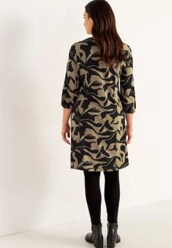 Jerseykjole med prinsessesnit