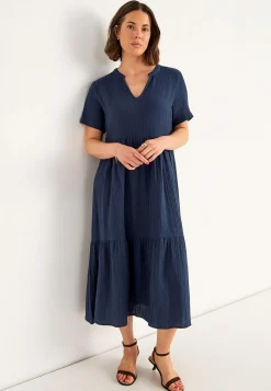 Kjole i rynket bomuld