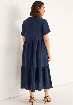 Kjole i rynket bomuld