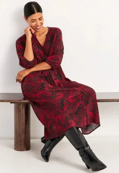 Kjole i viskose med et blomstermønster | Cellbes