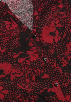 Kjole i viskose med et blomstermønster | Cellbes