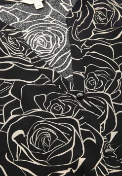 Kjole i viskose med et blomstermønster | Cellbes