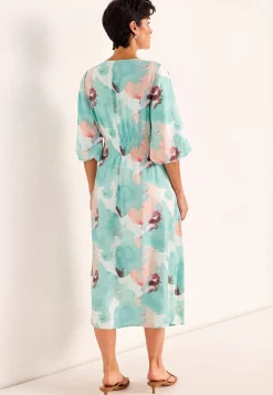 Kjole med foret pufærmer