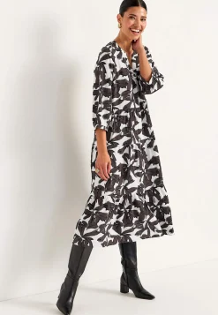 Kjole med volanter | Cellbes