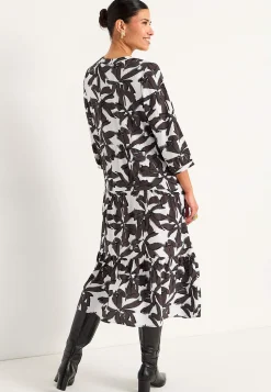 Kjole med volanter | Cellbes