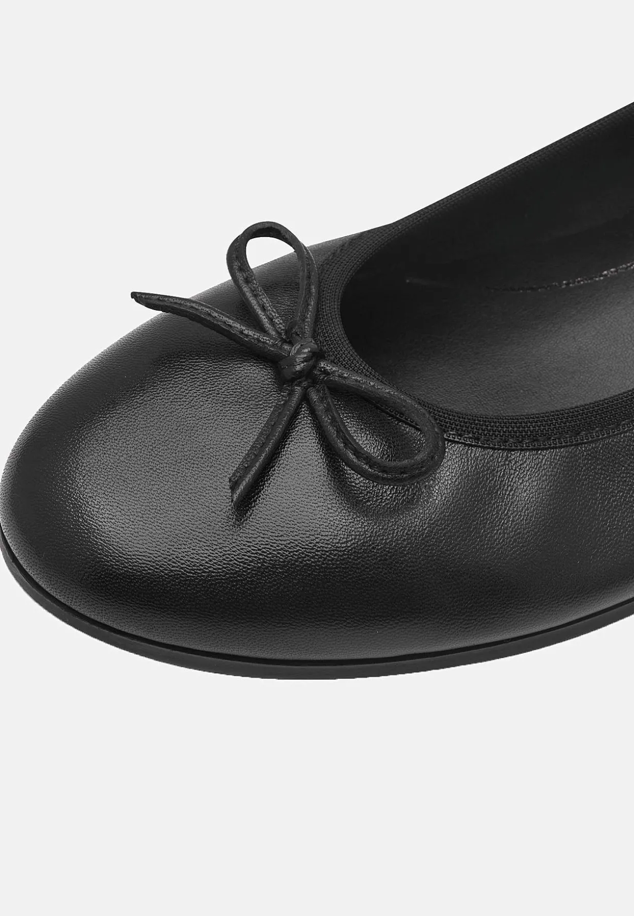 Klassisk ballerinasko i læder | Cellbes