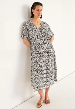 Kreppet kjole | Cellbes