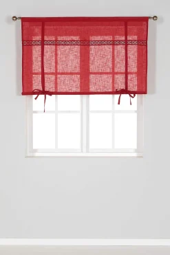 Liftgardin med blonde Monica