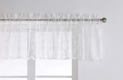 Mønstret blondegardin