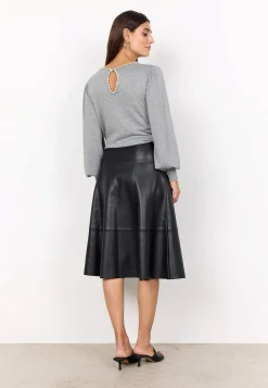 Nederdel med svaj i PU