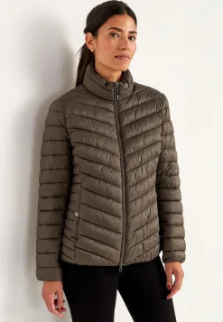 Praktisk, stilfuld letvægtsjakke