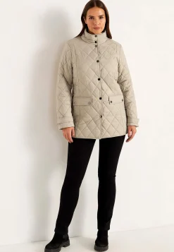 Quiltet jakke med trykknapper | Cellbes