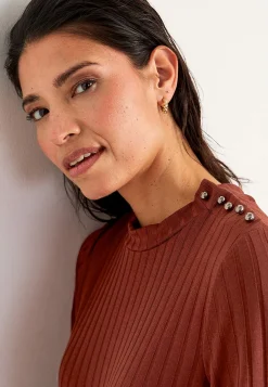 Ribbet jerseykjole med høj slids