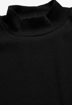 Ribbet top med turtleneck | Cellbes