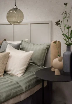 Sengesæt i satin 150x210 cm