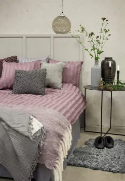 Sengesæt i satin 150x210 cm