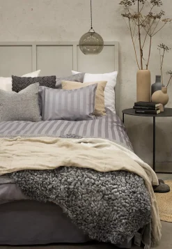 Sengesæt i satin 150x210 cm