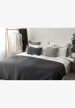 Sengetæppe 250x250 cm