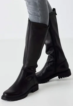 Skindstøvle med bred skaftvidde