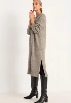 Strikket, blød kjole