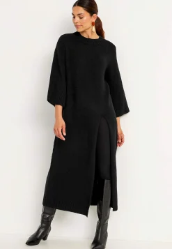 Strikket kjole med høj slids