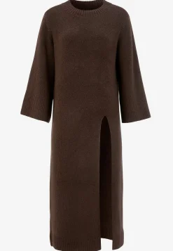 Strikket kjole med høj slids