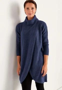 Strikket polotrøje med slå-om detalje foran