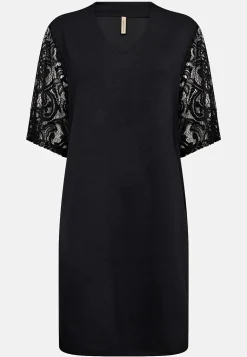 Superblød jerseykjole med blondeærmer | Cellbes