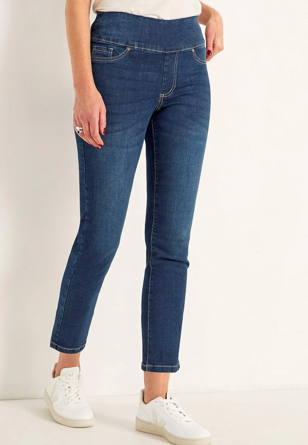 Superkomfortable ankeljeans i denim Elin