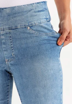 Superkomfortable ankeljeans i denim Elin